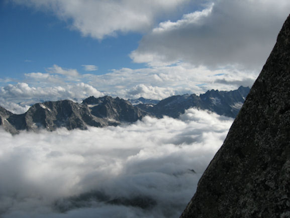 the view above the cloud 
